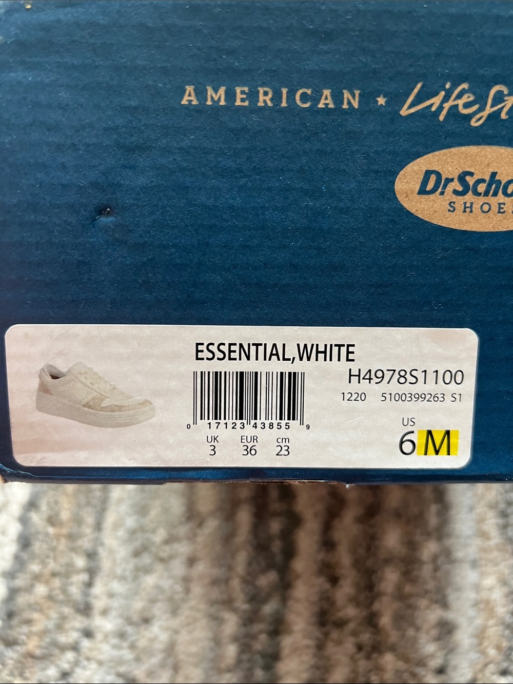 Dr. Scholl's Cream & White Women's Platform Low-Top Sneakers - Picture 5 of 5